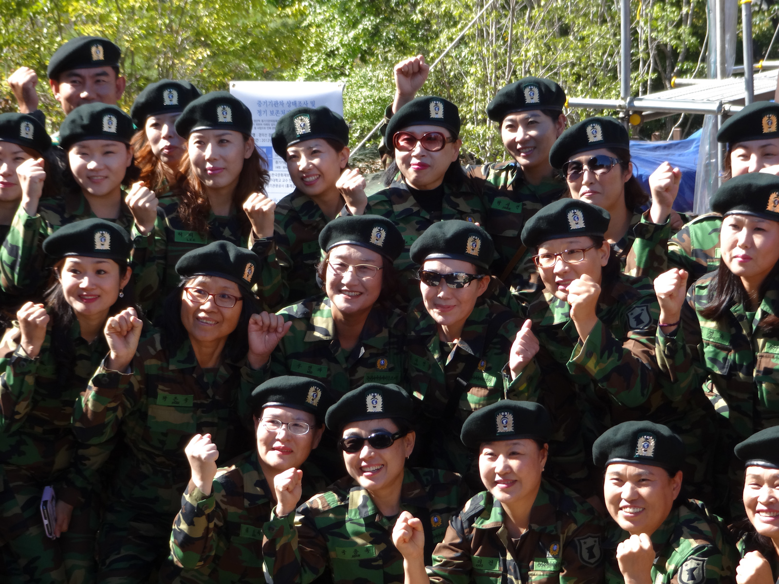 soldiers-korea-dmz