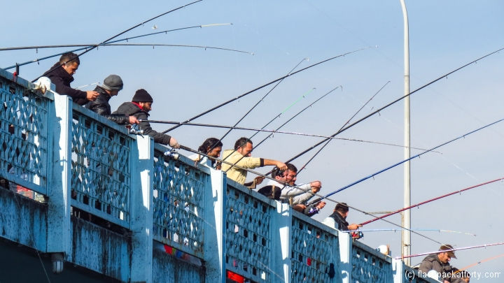 fishermen-on-bridge-istanbul