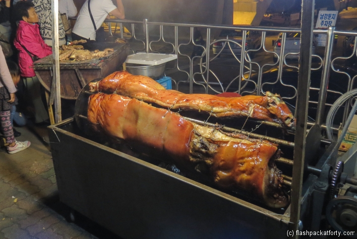 roast-pig-spit-jinju-lantern-festival
