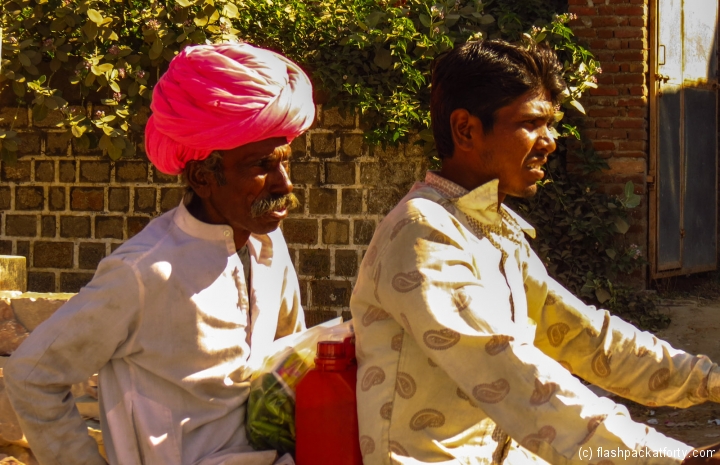 rajasthan-motorcycle-turban-pink