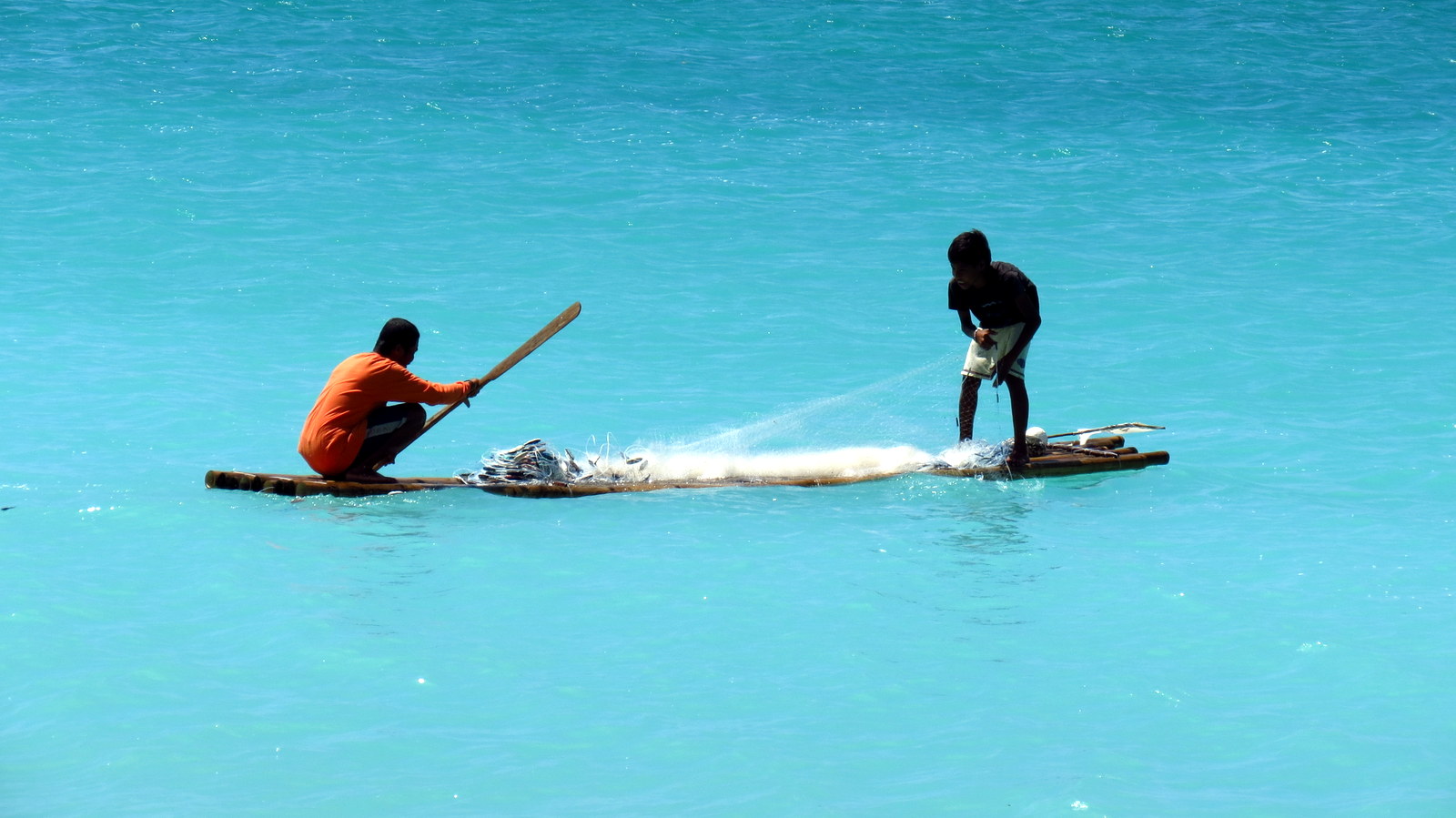 fishermen-saud-beach-pagudpud