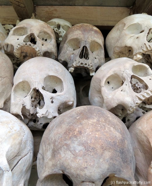 skulls-choeung-ek-memorial-phnom-penh