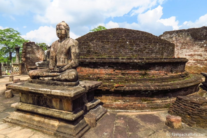 budda-polonnaruwa
