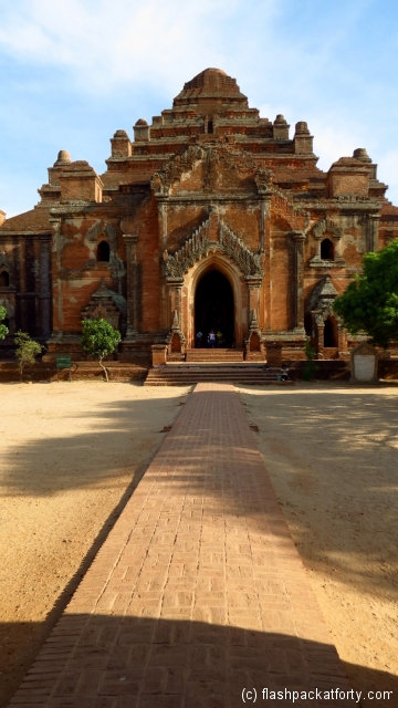 dhammayangyi-temple-external