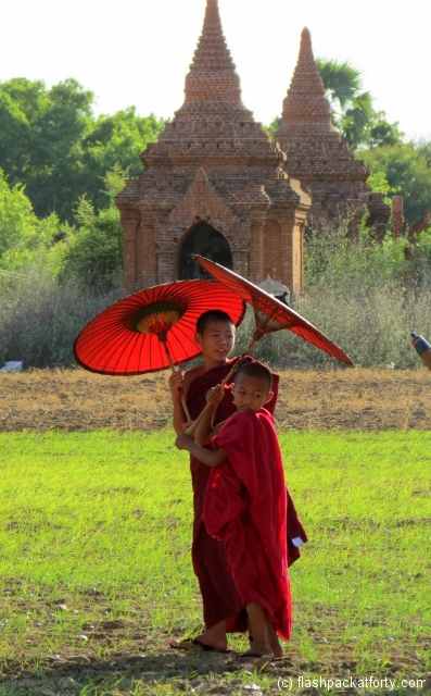 monk-parasol-and-sunlight-bagan