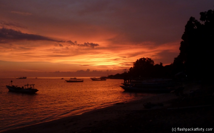 boats-sunset-gili-air
