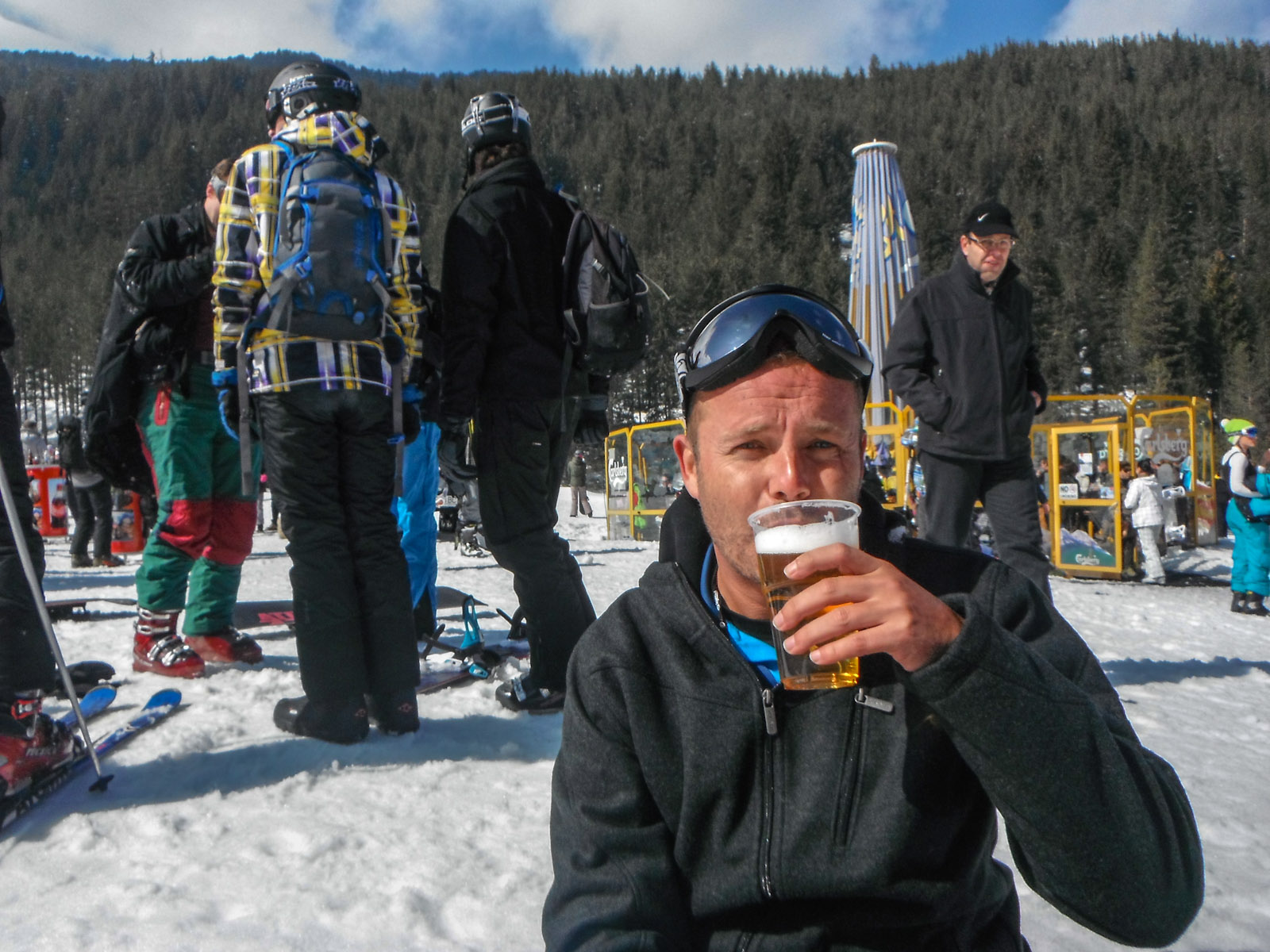 apres-ski-lunch-break-bansko