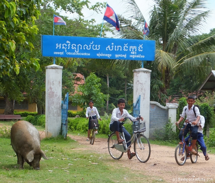 schoolkids-and-boar-battambang