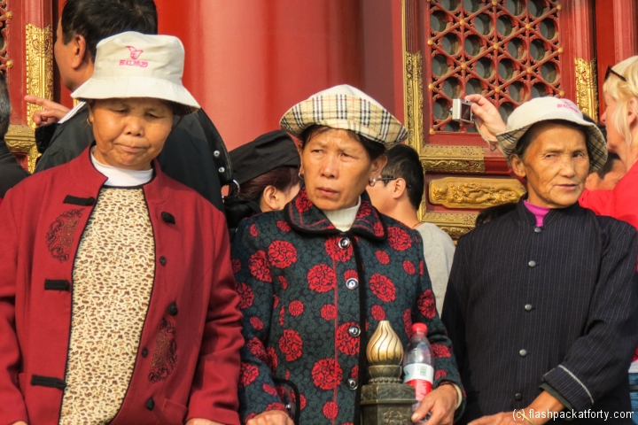 tour-group-looks-forbidden-city-beijing
