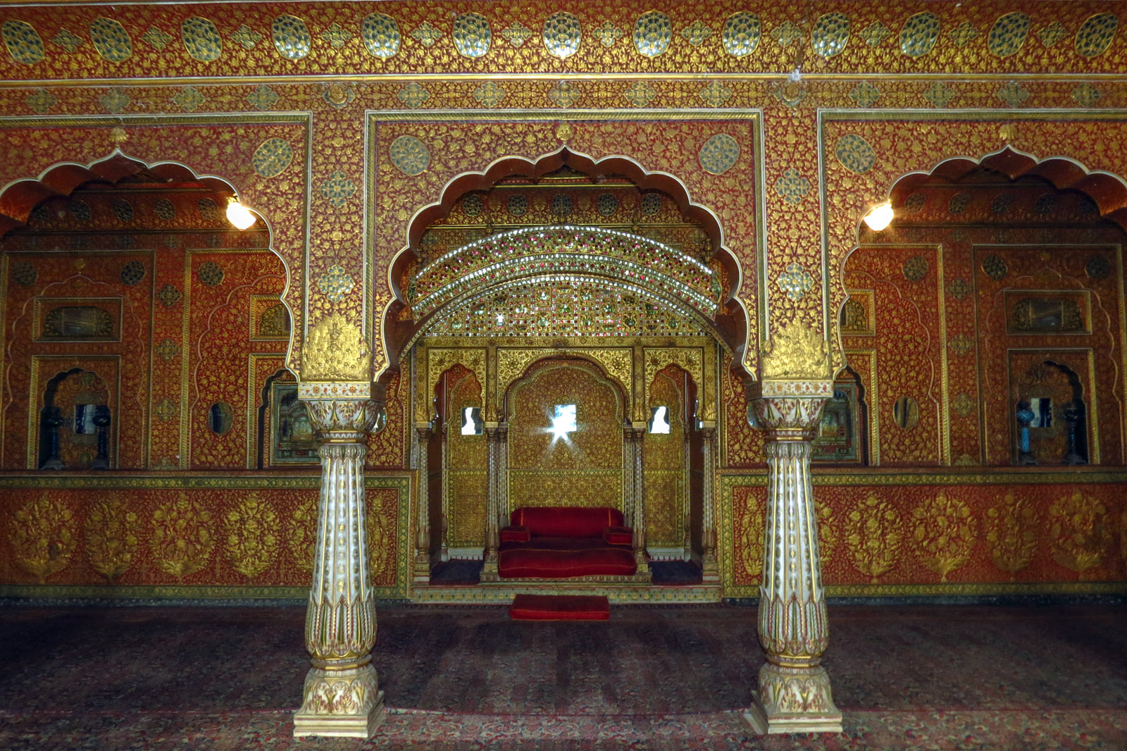 bikaner-palace-throne-room