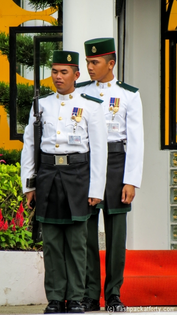 istana-nurul-iman-palace-guard