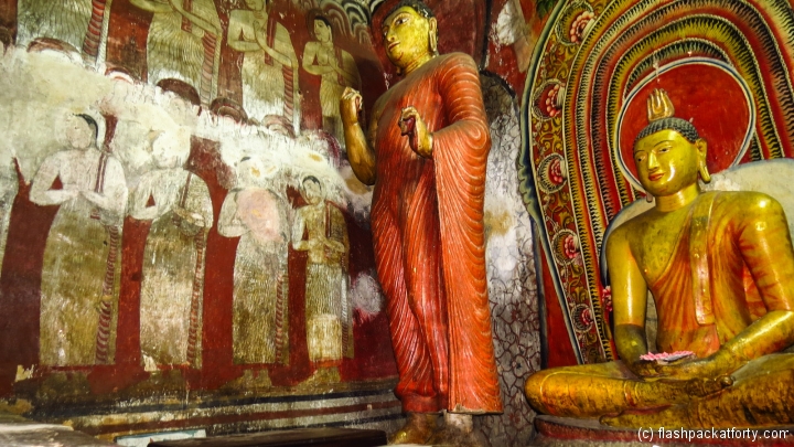 dambulla-caves-buddha