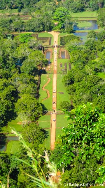 sigiriya-pathway-from-summit