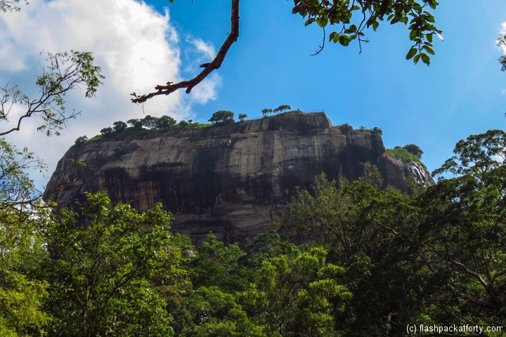sigiriya-view-from-bottom