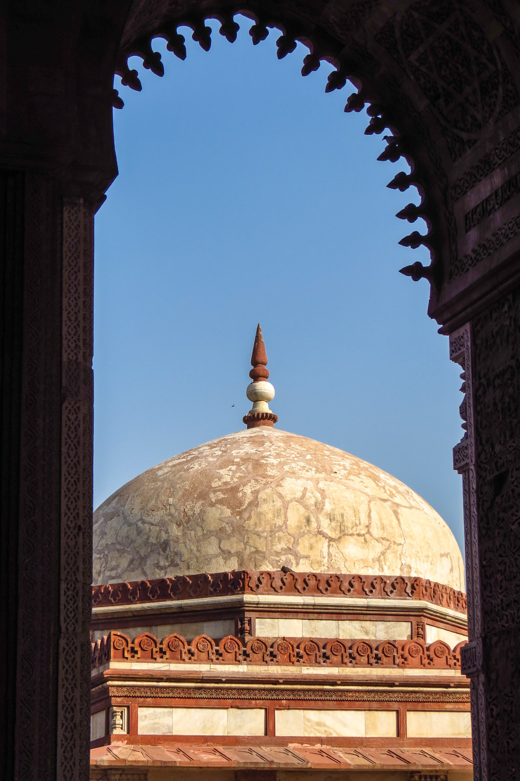 qutub-stone-arch-and-dome-delhi