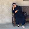 woman-snoozes-in-old-dubai