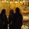 women-and-gold-souk-window