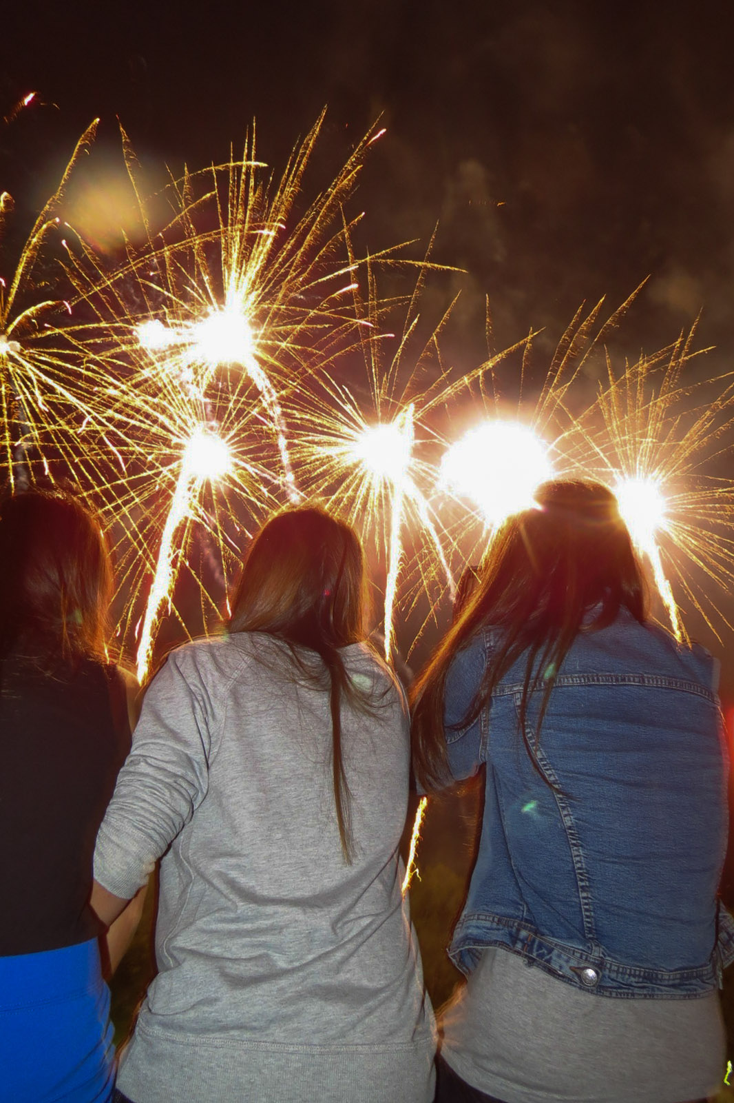bastille-fireworks-and-girls
