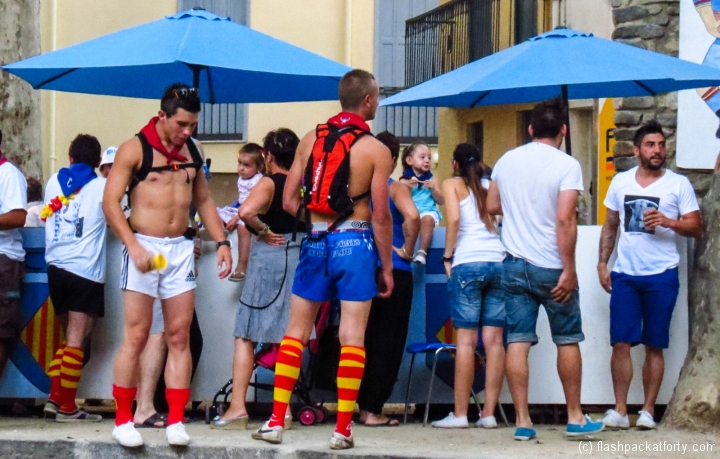 ceret-feria-revellers