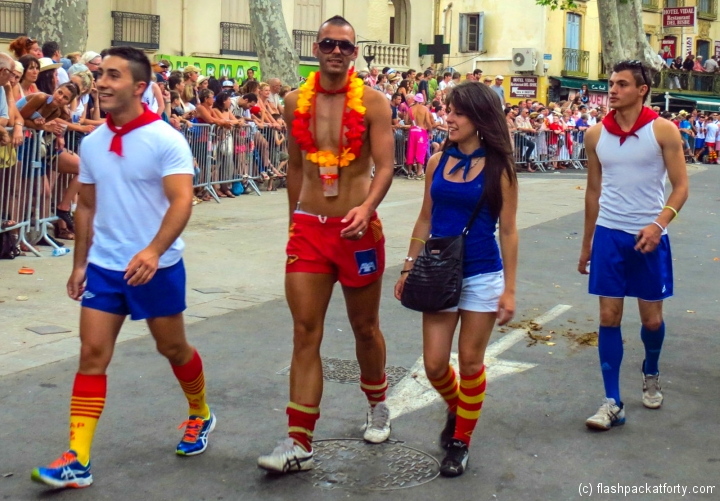 posing-group-ceret-feria