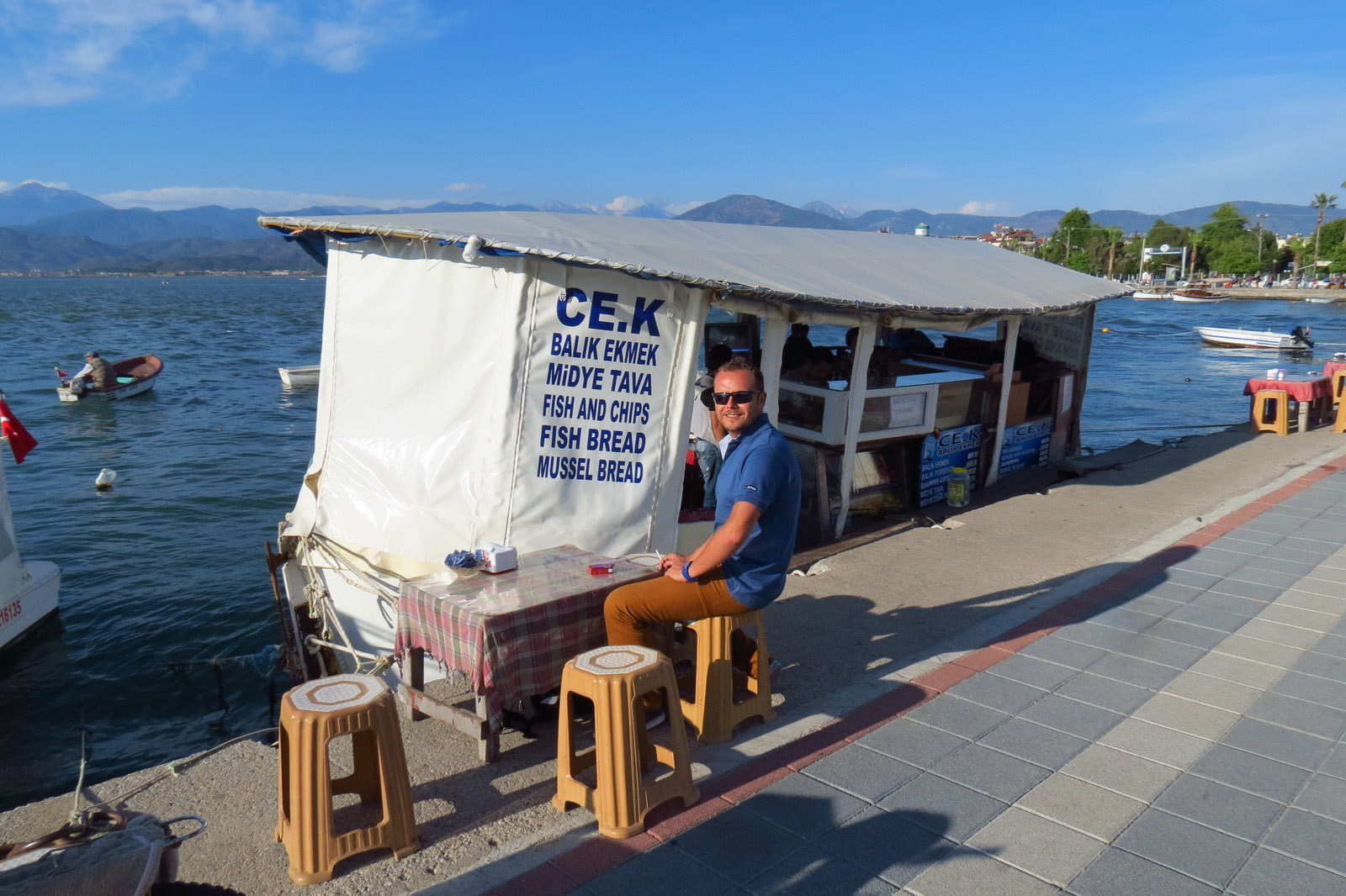 fish-cafe-on-fethiye-harbour