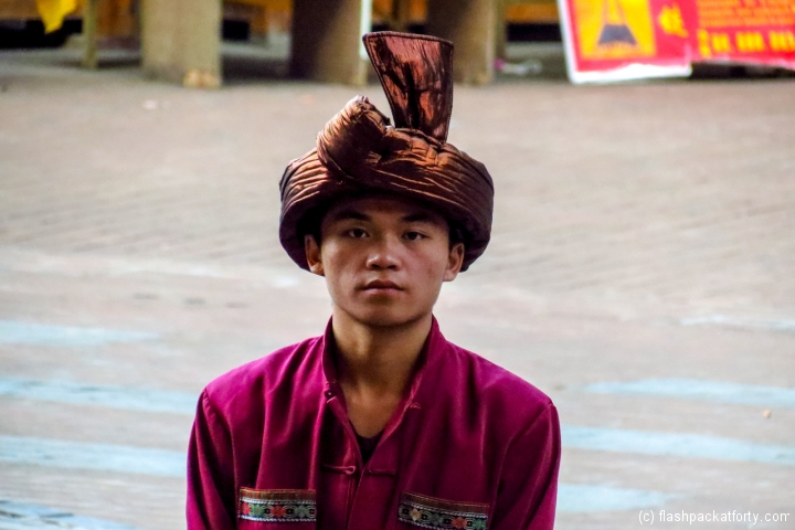 local-tribes-yangshou-china