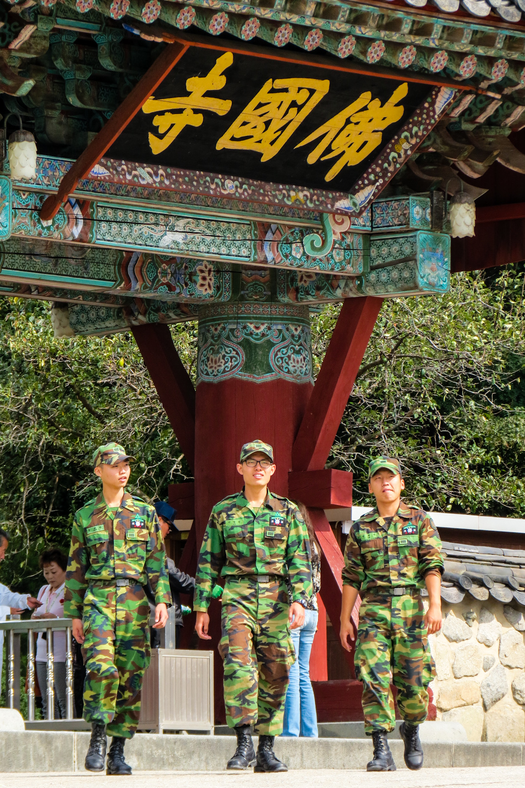 army-men-at-bulguksa-temple-gyeongju