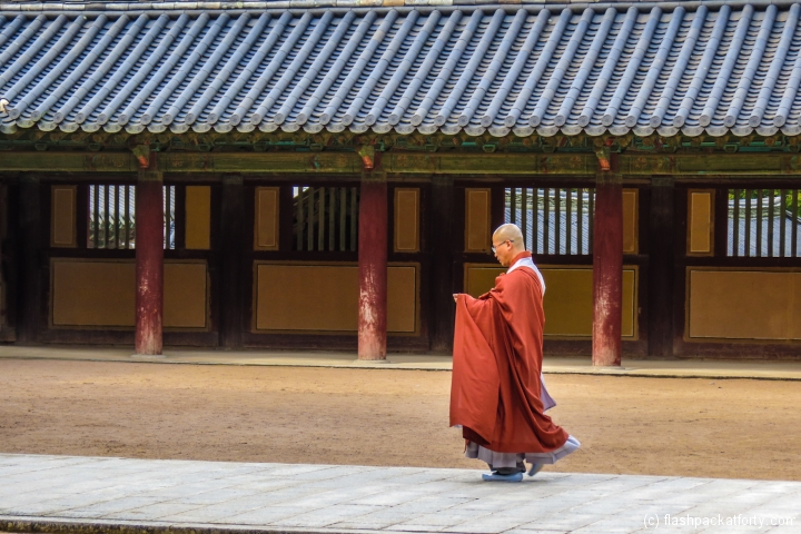 monk-at-bulguksa-temple