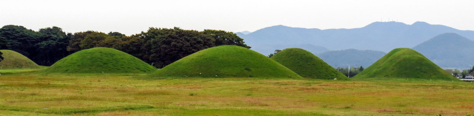 unesco-daereungwon-royal-tombs