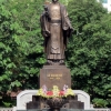 lake-statue-hanoi