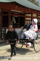 Wedding rickshaw Miyajima