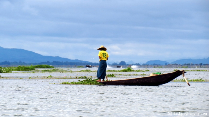 inle-lake-boat-football-shirt