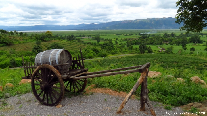 red-mountain-wineyard-inle-lake