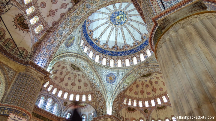blue-mosque-ceilinf-roof-istanbul