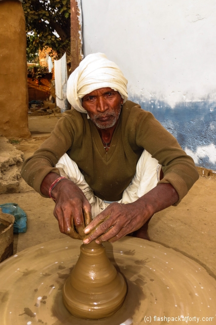 potter-at-work-rajasthan