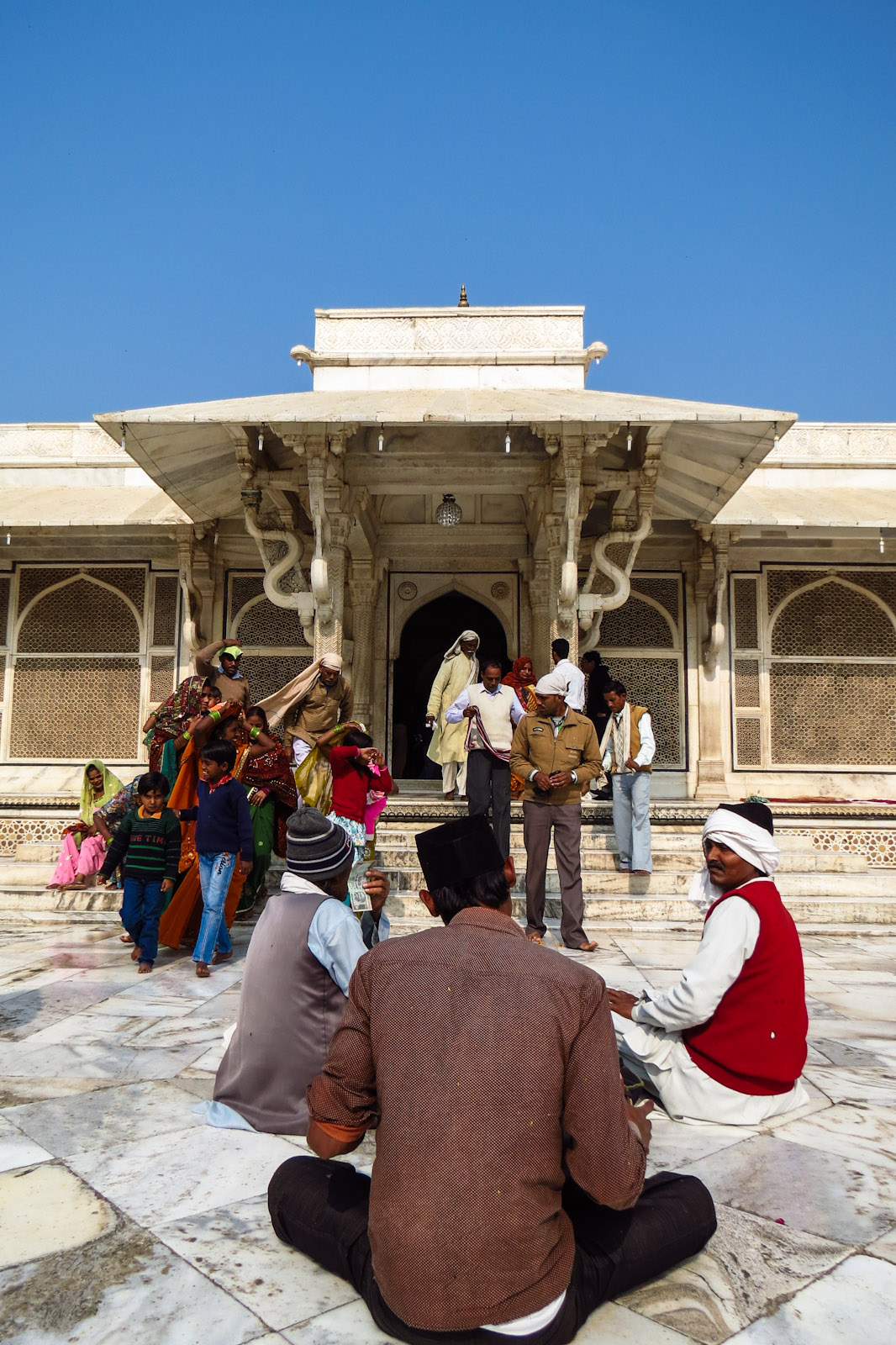 musicians-fatehpur-sikri-mosque