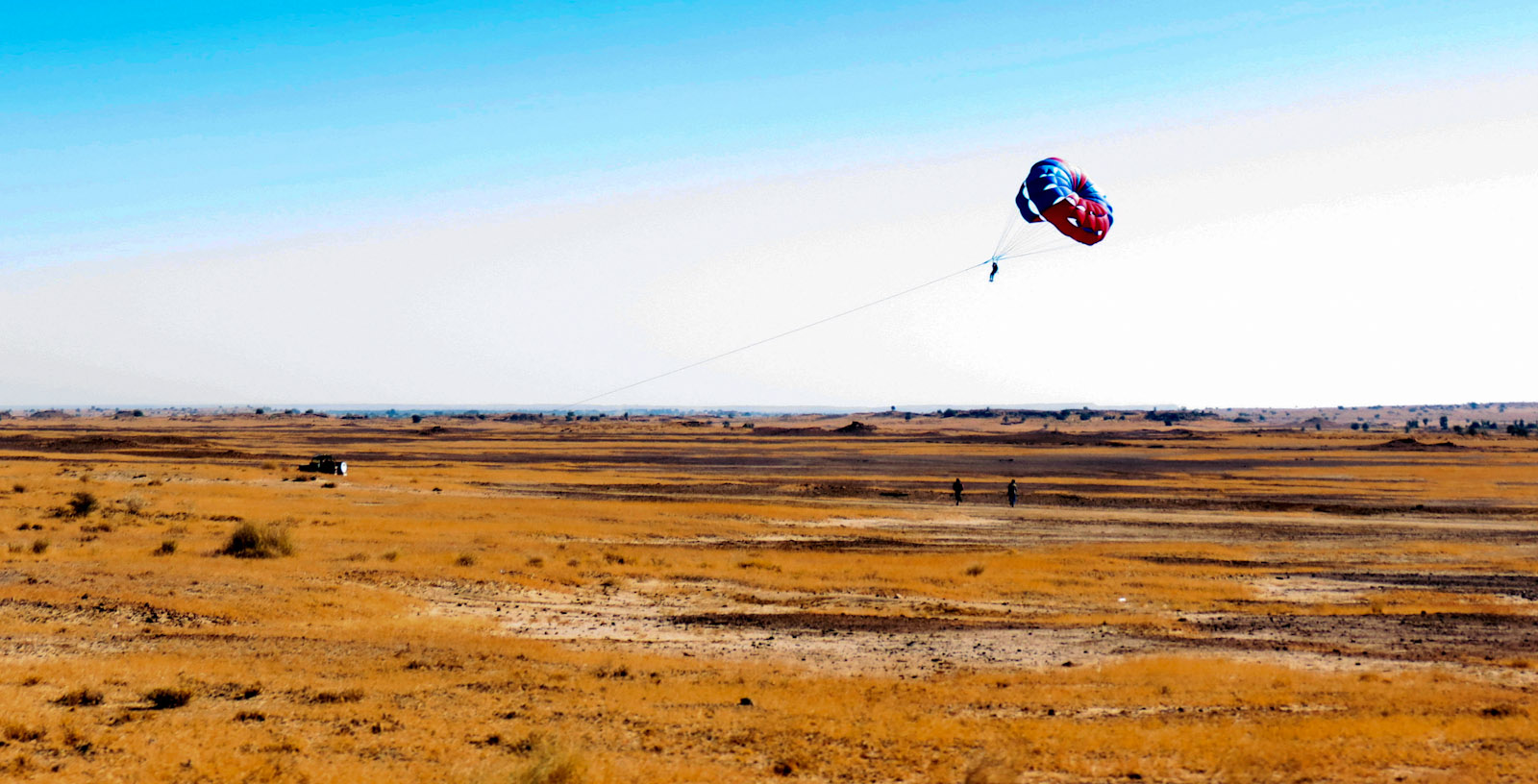 paragliding-jaisalmer-desert