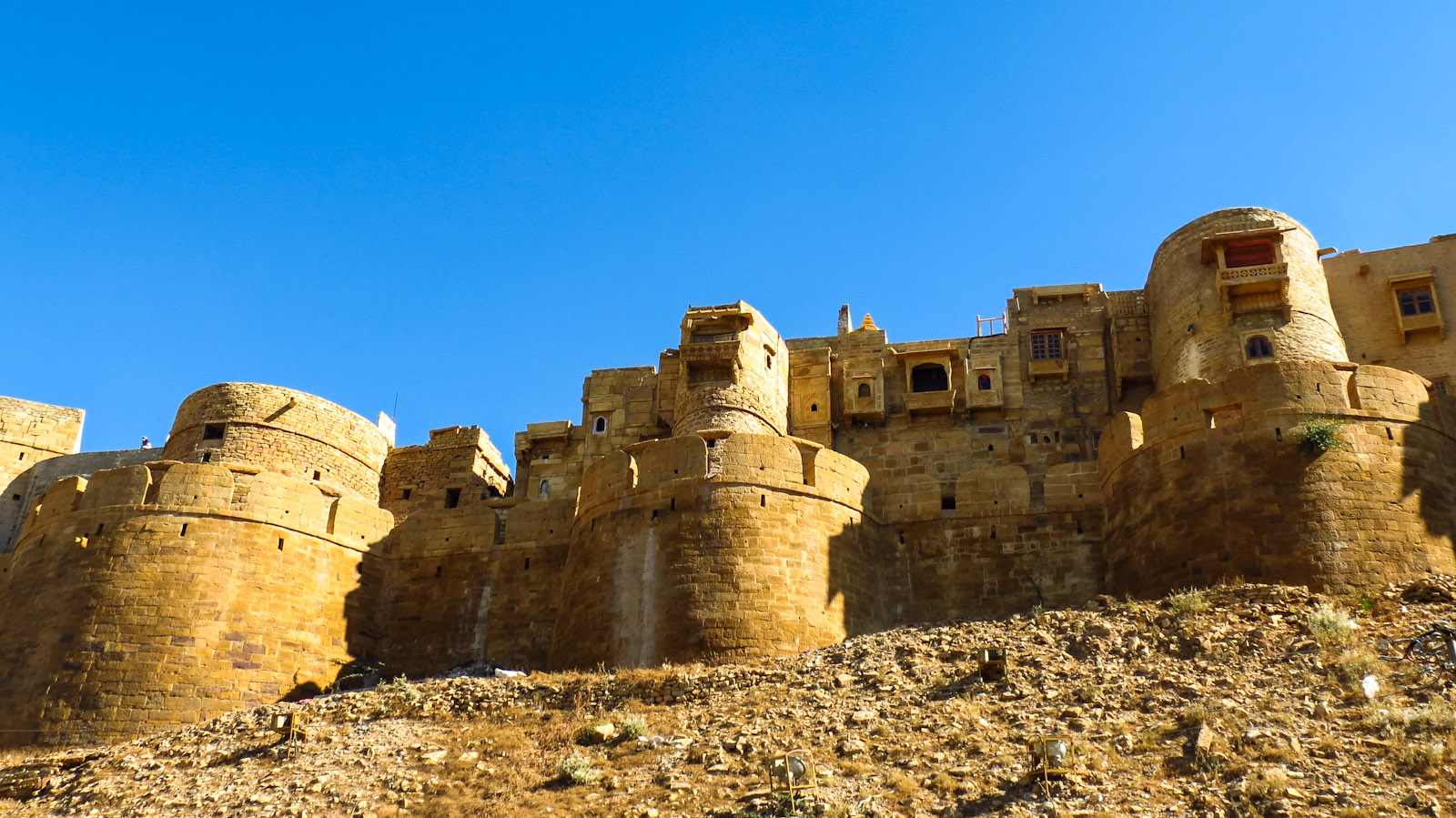 jaisalmer-fort-and-wall
