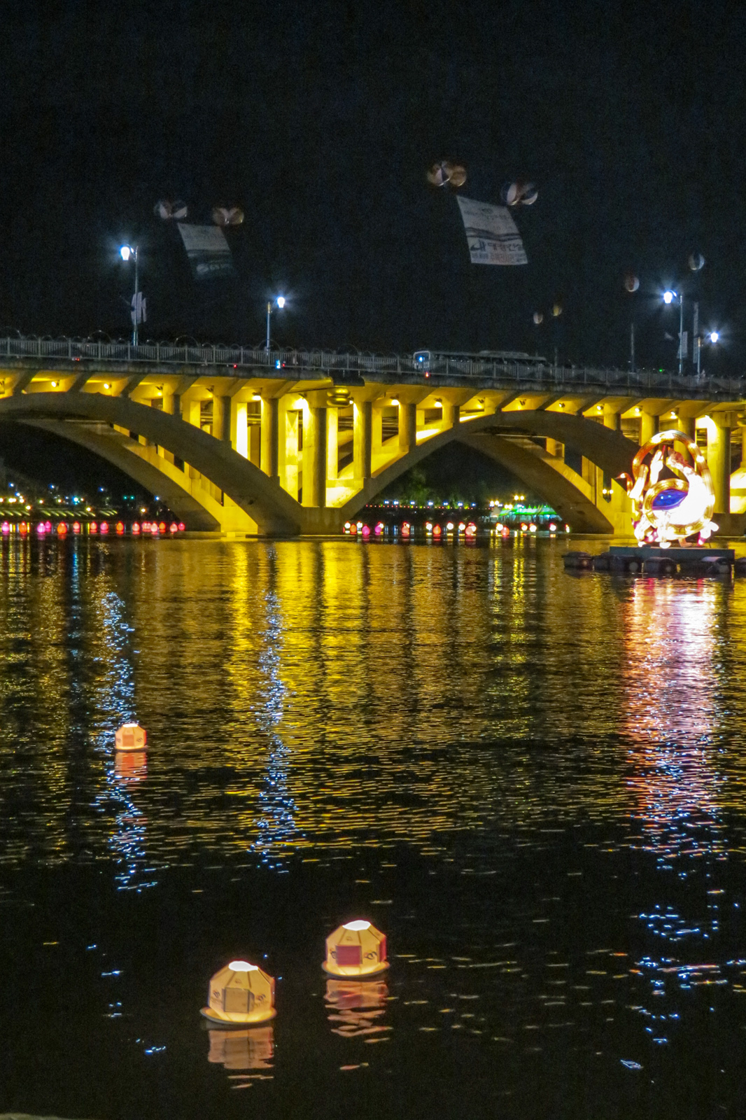 bridge-and-wish-panterns-floating