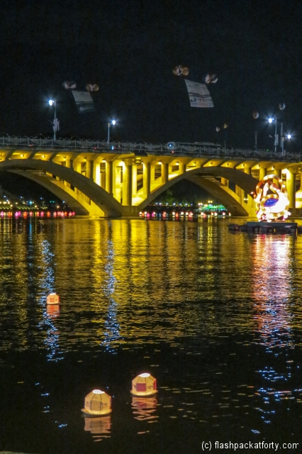 bridge-and-wish-panterns-floating