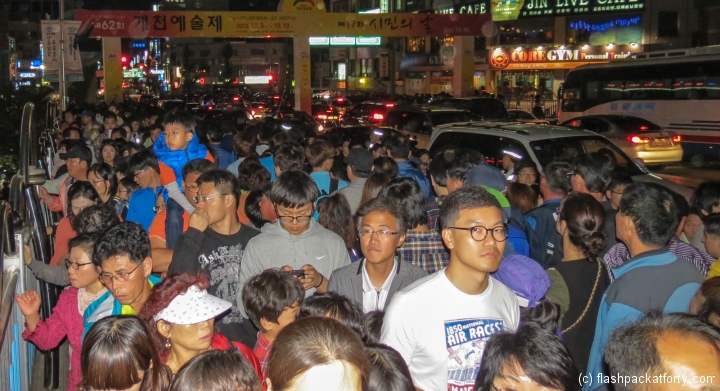 crowds-jinju-lantern-festival