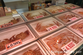 kanazawa-fish-market-crabs