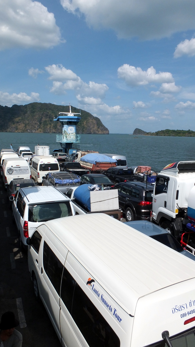 Ko Lanta Ferry cars