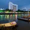 night-river-scene-kuching