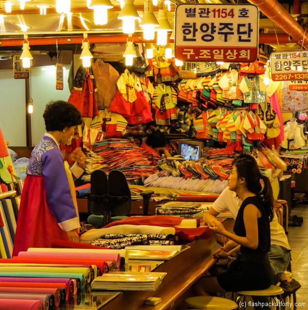 hanbok-wedding-couple-makes-choices-seoul