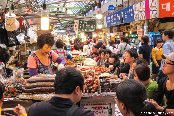 kwangjung-market-food-stall