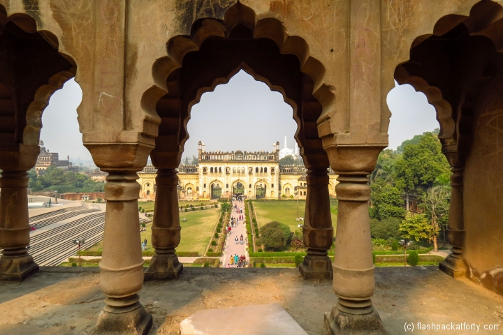 bara-imambara-facade-through-arch