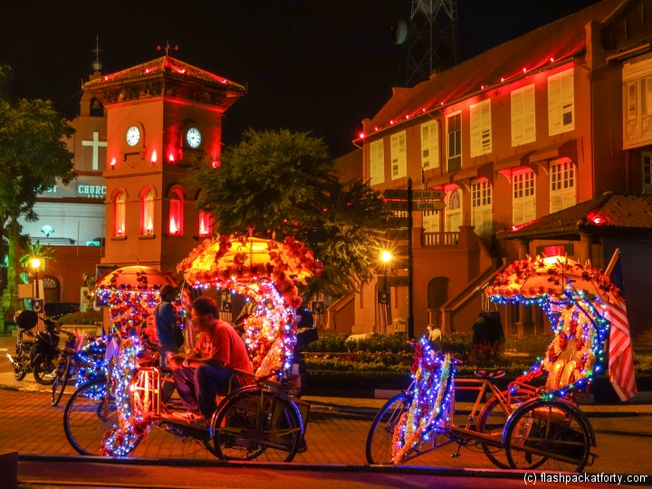 nightime-trishaw-lights-malacca