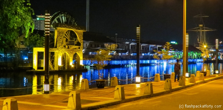 waterwheel-by-night-malacca