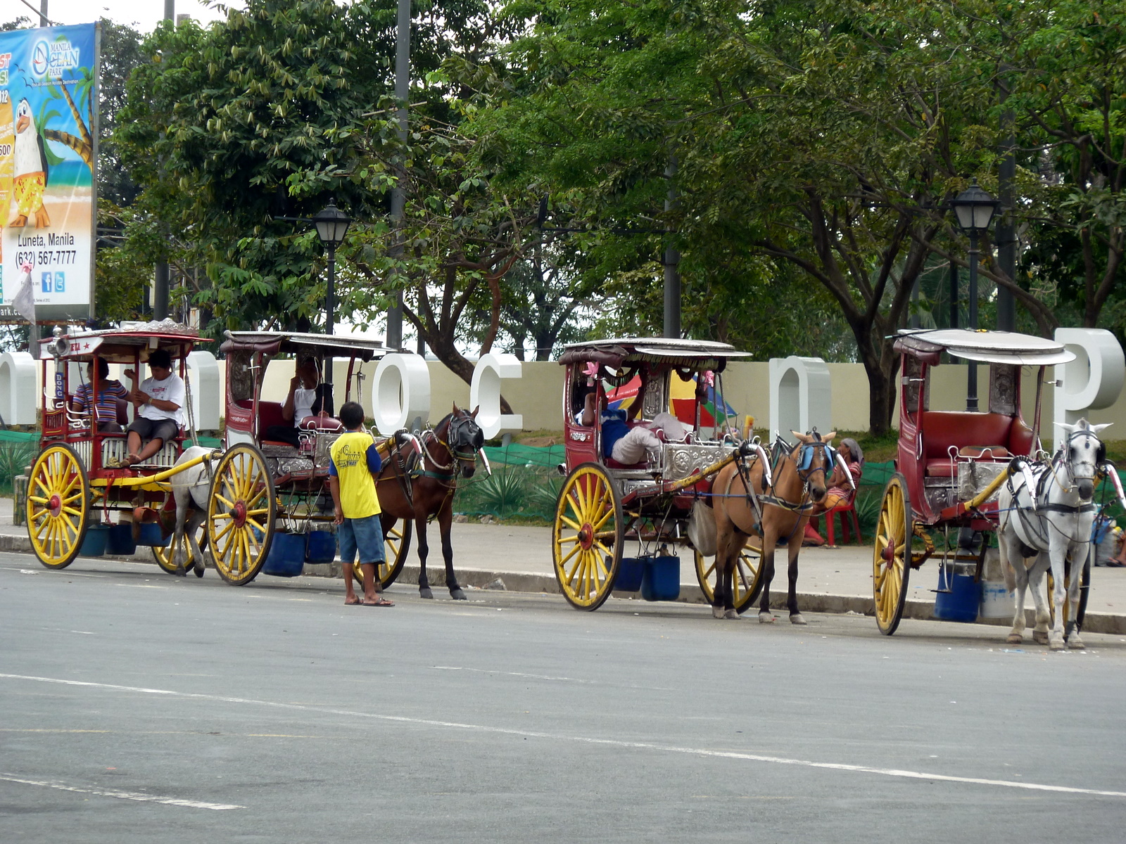 horse-carriages-manila